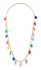 A SILVER-GILT NECKLACE WITH 19 EGG-SHAPED PENDANTS