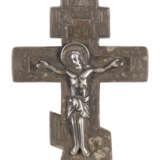 A SILVER PENDANT CROSS - photo 1