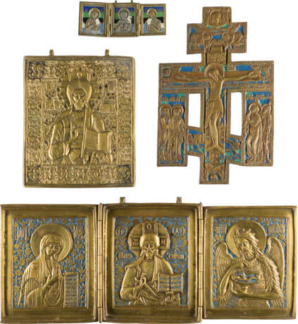 SAMMLUNG VON VIER BRONZE-IKONEN: KRUZIFIX, CHRISTUS PANTOKRATOR SOWIE ZWEI TRIPTYCHA MIT DEESIS - Foto 1