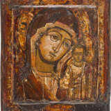 AN ICON SHOWING THE KAZANSKAYA MOTHER OF GOD WITH A VELVET COVER EMBROIDERED - photo 3