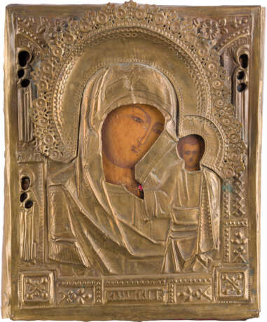 TWO ICONS WITH OKLAD: THE MOTHER OF GOD OF KAZAN AND 'OF UNEXPECTED JOY' - photo 2