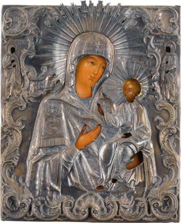 A FINE ICON SHOWING THE IVERSKAYA MOTHER OF GOD WITH A SILVER OKLAD - photo 1