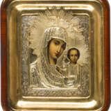 A FINE ICON SHOWING THE KAZANSKAYA MOTHER OF GOD WITH A SILVER-GILT OKLAD WITHIN KYOT - photo 1