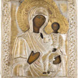 KLEINE IKONE MIT DER GOTTESMUTTER VON SMOLENSK (SMOLENSKAJA) MIT OKLAD - Foto 1