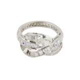 Ring in platinum with diamonds. Snake. Diamonds Mid-20th century - photo 2