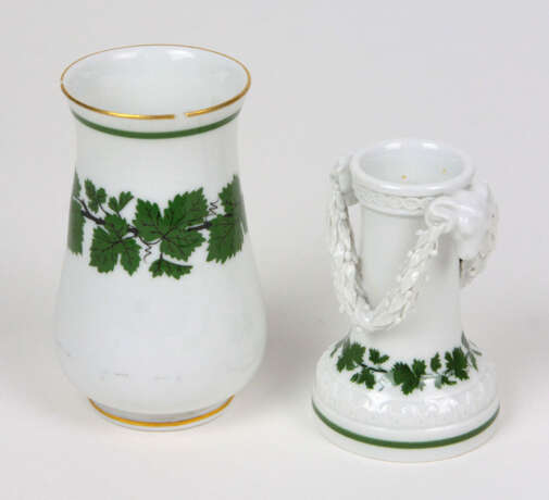 Meissen 2 Weinlaub Vasen 19. Jahrhundert - photo 1