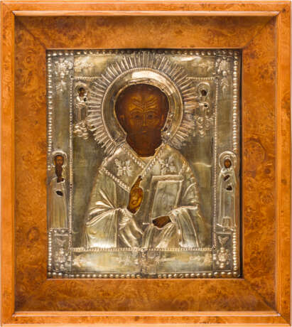 AN ICON SHOWING ST. NICHOLAS OF MYRA WITH AN OKLAD WITHIN KYOT - photo 1