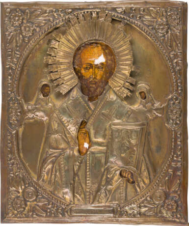 TWO ICONS WITH OKLAD: A FEAST DAY ICON AND ST. NICHOLAS OF MYRA - photo 3