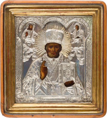 A VERY LARGE ICON SHOWING ST. NICHOLAS OF MYRA WITH OKLAD WITHIN KYOT - фото 1