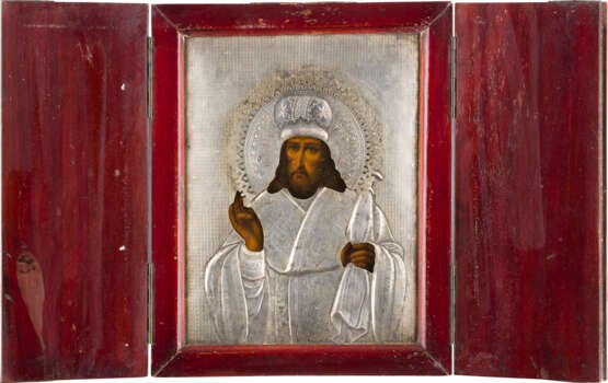 A SMALL ICON SHOWING ST. INNOKENTI OF IRKUTSK WITH A SILVER OKLAD WITHIN CASE - photo 1