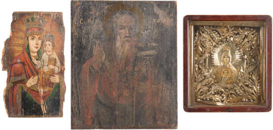 THREE ICONS SHOWING PORTRAITS OF THE MOTHER OF GOD AND ST. HARALAMBOS - фото 1