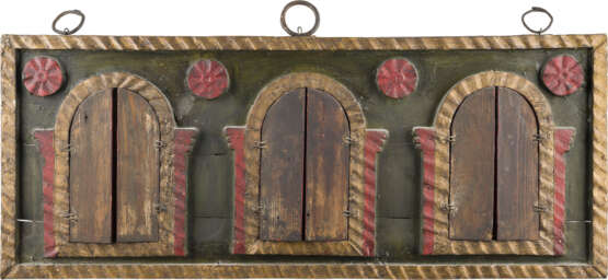 AN ICON WITH THREE TRIPTYCHS SHOWING THE ANNUNCIATION, THE NATIVITY OF CHRIST AND THE - фото 2
