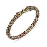A LARGE ENAMELLED AND DIAMOND-SET GOLD BANGLE (KADA) - photo 1