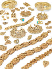 AN IMPRESSIVE GROUP OF SELJUK GOLD JEWELLERY