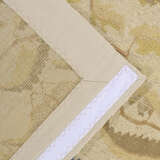 A `LOTUS AND BUTTERFLY` NINGXIA CARPET FRAGMENT - Foto 2