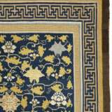 A `LOTUS AND PEONY` RUG - Foto 4
