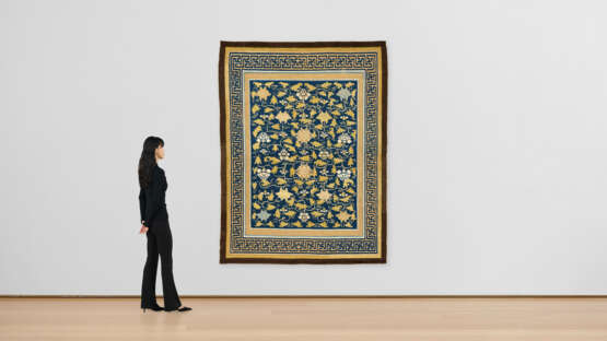 A `LOTUS AND PEONY` RUG - Foto 5
