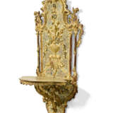 A GILT AND PAINTED WOOD TURBAN STAND (KAVUKLUK) - Foto 2