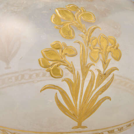 A GILT GLASS HUQQA BASE - Foto 3