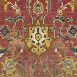 A SAFAVID ISFAHAN CARPET - photo 6