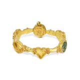 A GOLD ENAMELLED BRACELET - Foto 2