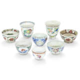 A GROUP OF K&#220;TAHYA POTTERY CUPS, SAUCERS AND CANDLE HOLDERS - photo 4