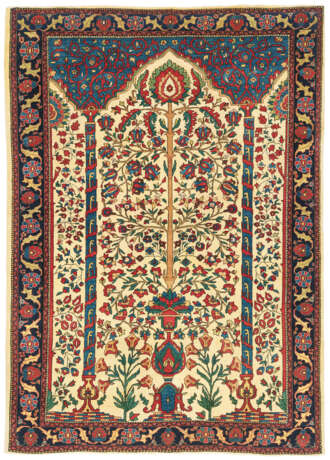 A SAROUK PRAYER RUG - Foto 1