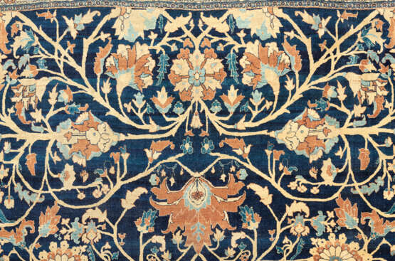 A TABRIZ CARPET - photo 6