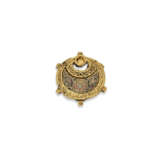 A FATIMID ENAMELLED GOLD PENDANT - photo 1