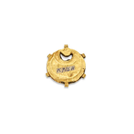 A FATIMID ENAMELLED GOLD PENDANT - photo 2