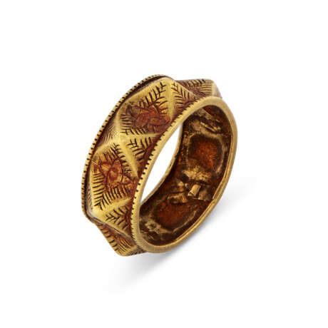 A GEM-SET AND ENAMELLED GOLD BRACELET - photo 3