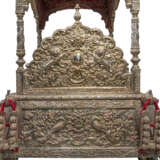 A PARCEL GILT SILVER CHARIOT AND HORSES - photo 3