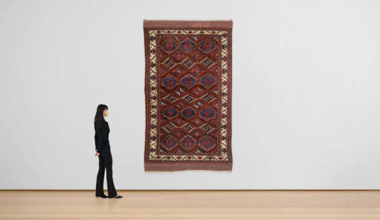 AN `EAGLE` G&#220;L GROUP II MAIN CARPET - photo 6