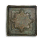 A PAIR OF KHORASSAN SILVER AND COPPER INLAID SQUARE BRASS TRAYS - photo 3