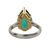 Bague en or 18 carats avec &eacute;meraude en forme de larme et diamants. Diamanten 21th century - Foto 4