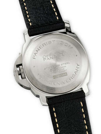 PANERAI, LUMINOR BASE LOGO ACCIAIO, MADE TO COMMEMORATE THE 15TH ANNIVERSARY OF PANERISTI.COM, REF. PAM00634 - Foto 3