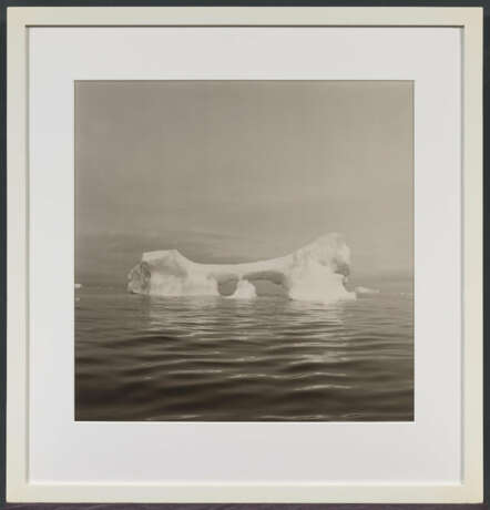 Lynn Davis. Iceberg #4, Disko Bay, Greenland, 1988 - photo 2