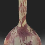 Solifleur-Vase mit Akelei-Dekor von Gallé - photo 1