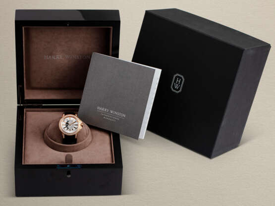 HARRY WINSTON, OCEAN LADY MOONPHASE REF. 400/UQMP36R, AN ATTRACTIVE PINK GOLD AND DIAMOND-SET LADIES WRISTWATCH - Foto 4
