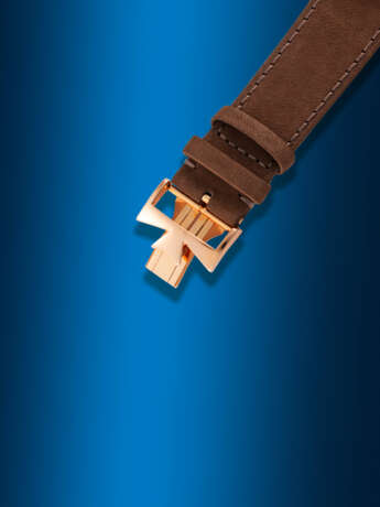 VACHERON CONSTANTIN, TRADITIONELLE REF. 86060, A PINK GOLD WORLD TIME WRISTWATCH WITH SWEEP CENTRE SECONDS - photo 4