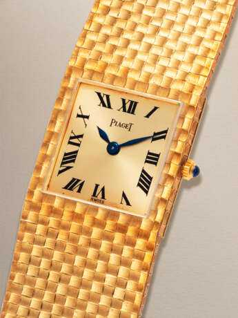 PIAGET, REF. 9131, A VERY FINE VINTAGE 18K YELLOW GOLD WRISTWATCH - photo 2