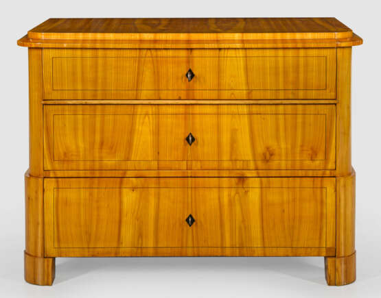 Biedermeier-Kommode - photo 1