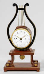 Biedermeier-Kommodenuhr