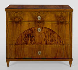 Große Biedermeier-Kommode