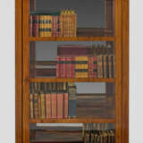 Biedermeier-Vitrinenschrank - photo 1