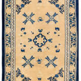 Kleiner alter Peking-Teppich - photo 1