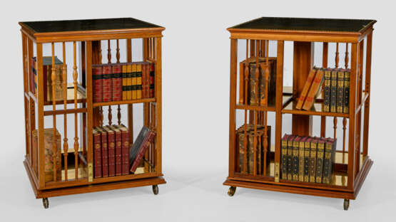 Paar Revolving-Bookcases - photo 1