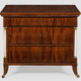 Biedermeier-Kommode mit Poudreuse-Einteilung - photo 1