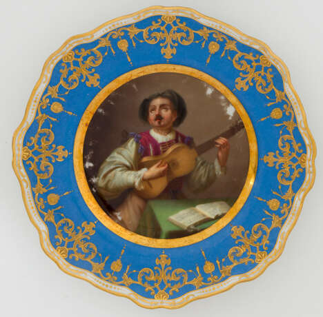 A Porcelain Dessert Plate from the Dowry Service of Grand Duchess Alexandra Nikolaevna - Foto 1