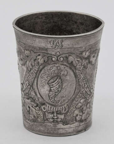 Kleiner Barock-Becher - фото 1